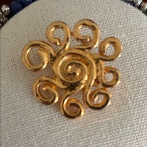 Vintage Gold Swirl Sun Brooch